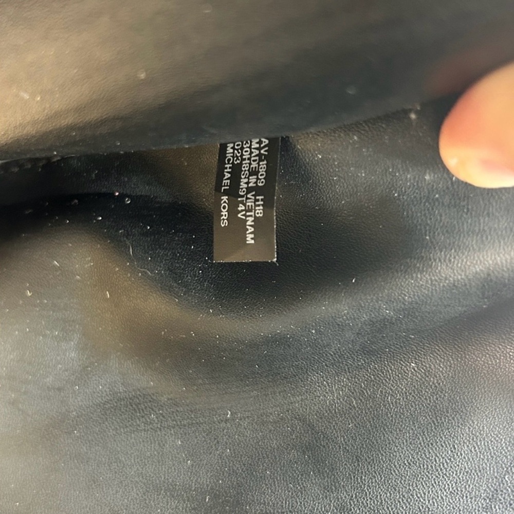 Michael Kors Monogram Tote! Preloved!! - Picture 7 of 14